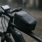 Bicicletta elettrica e pioggia: dispositivi e accorgimenti essenziali per non danneggiare la centralina