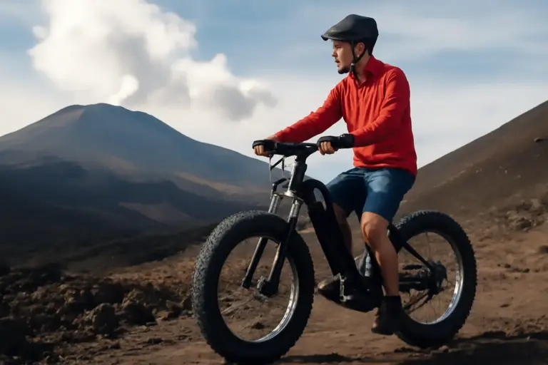 Fatbike elettrica sull’Etna: come vivere l’esperienza senza rischiare guasti e affaticamento